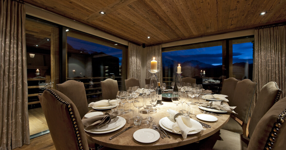 The Alpine Estate Verbier - Chalet Norte dining room