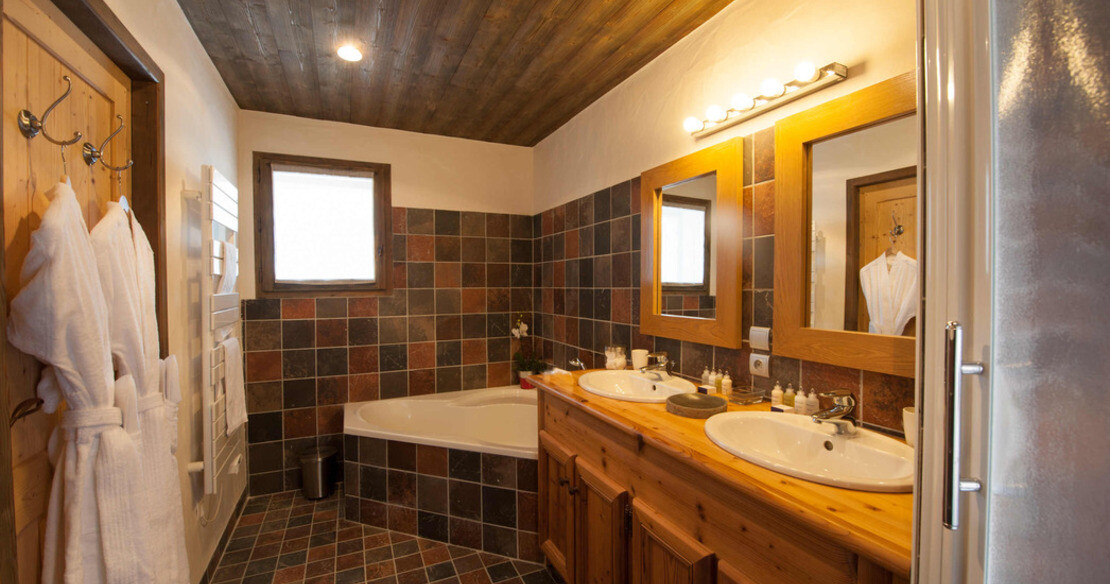 Luxury chalets in Ste Foy Tarentaise, chalet The Peak