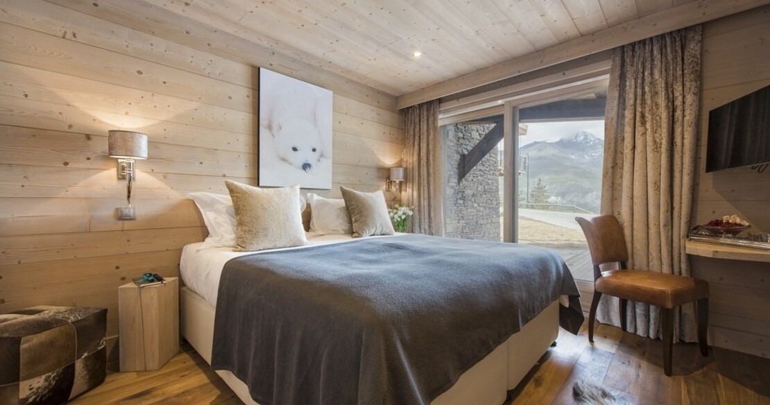 Luxury chalets in Tignes - Chalet Ambre bedroom