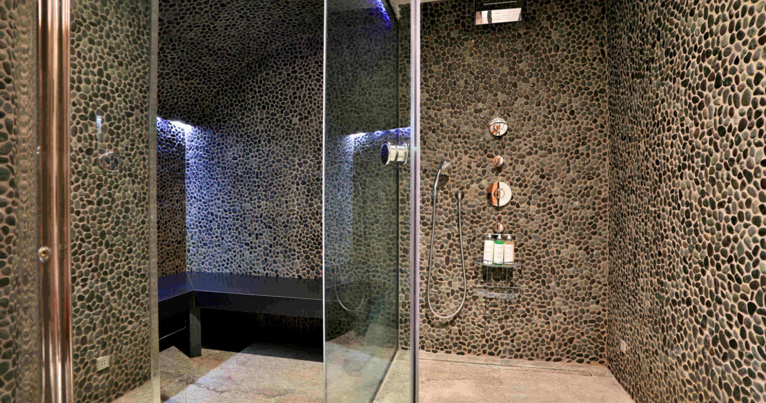 Chalet Trois Ours Meribel - steam room