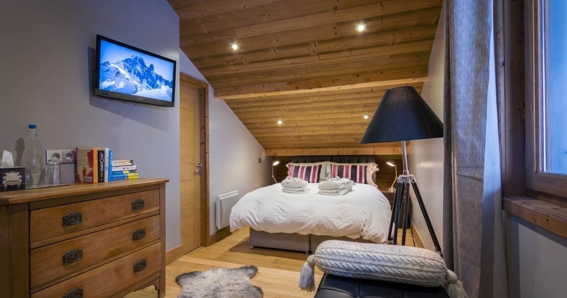 chalet twenty26 the boutique chalet company - bedroom