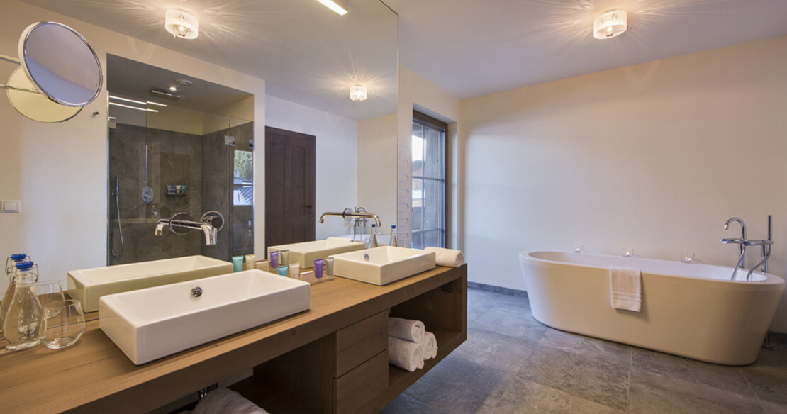 chalet Zari supertravel - bathroom