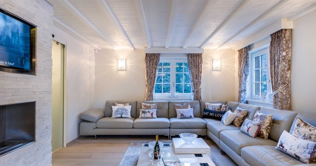 Chalet Amnesia - sitting room