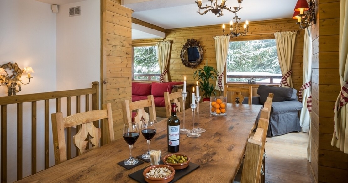 Chalet Bulle de Neige in Courchevel 1850 - dining table
