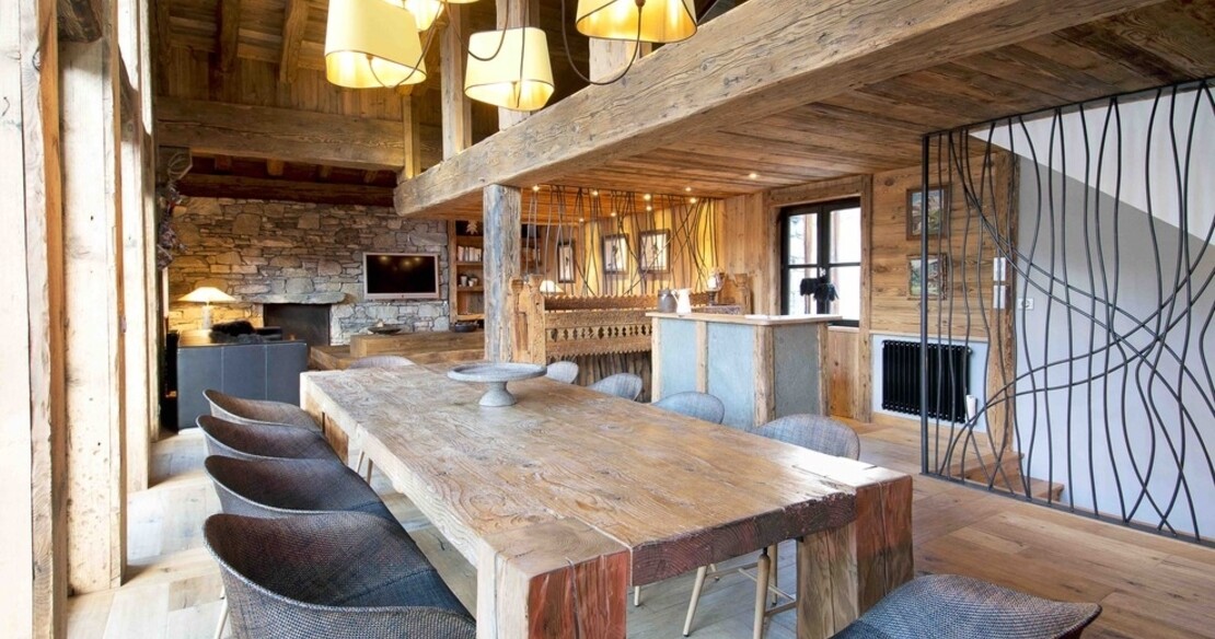 Chalet Rive Gauche Val d'Isere - dining table
