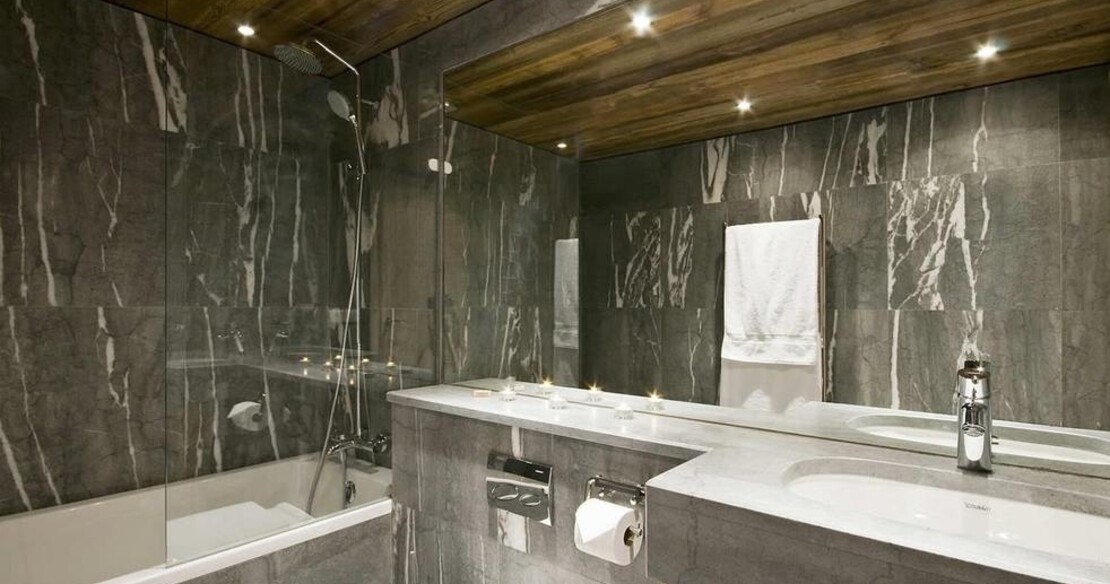 Chalet La Tene Val d'Isere - bathroom