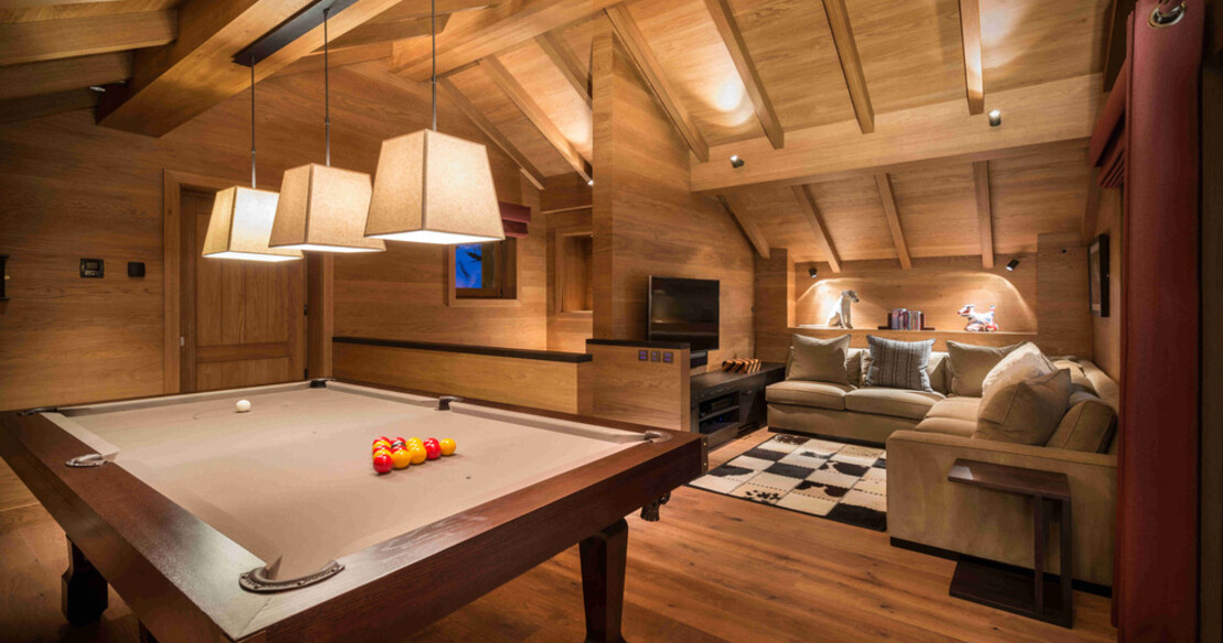 Chalet Le Grenier Meribel - pool table