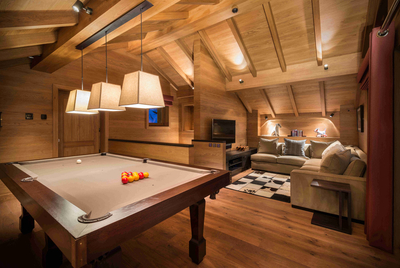 Chalet grenier meribel pooltable