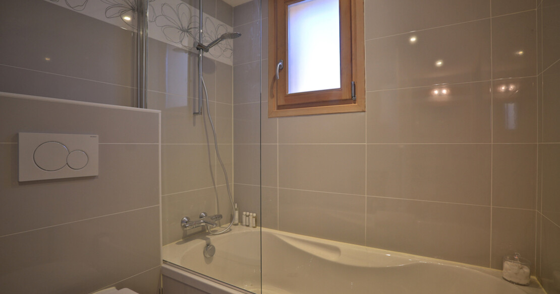 Chalet Aphylla St Martin de Belleville - bathroom