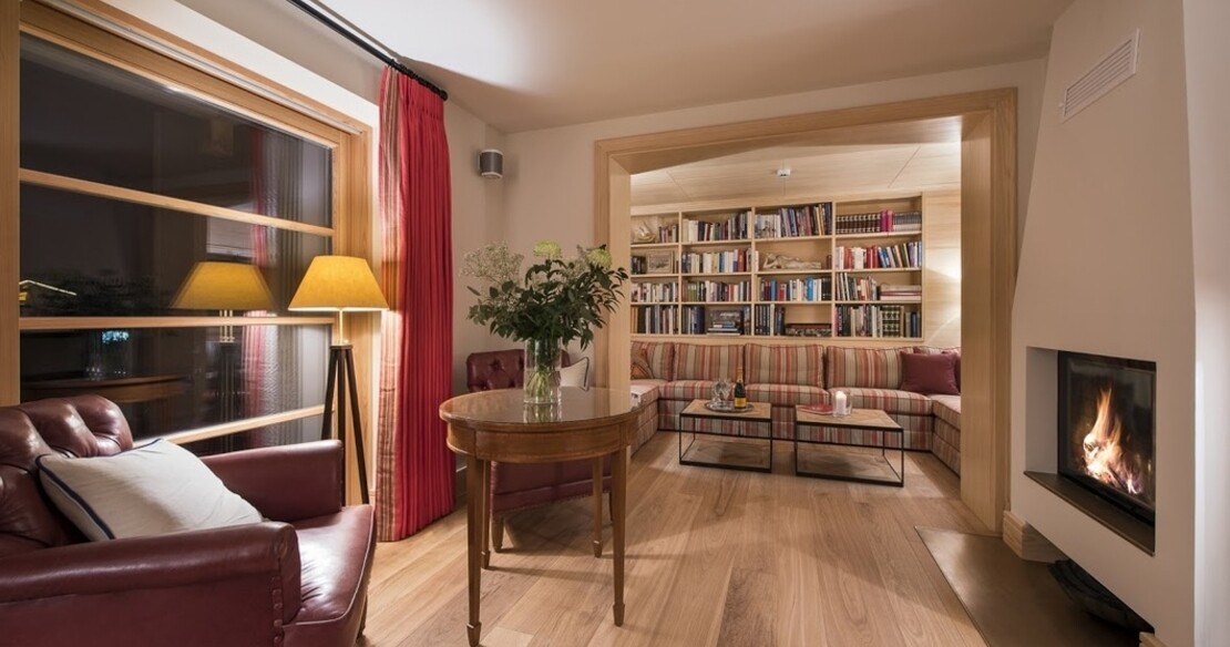 Chalet Griffin St Anton - fireplace