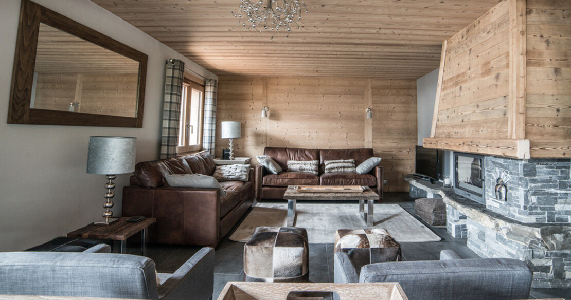 Chalet Les Pierrys in Morzine - the sitting room