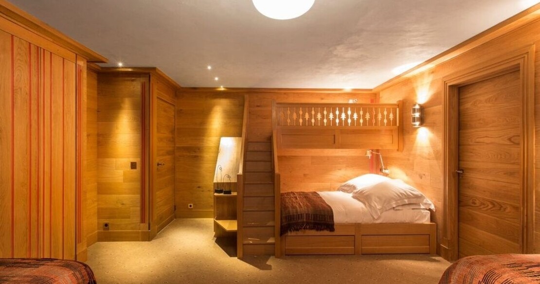 Chalet Chene, Val d'Isere, family bedroom 