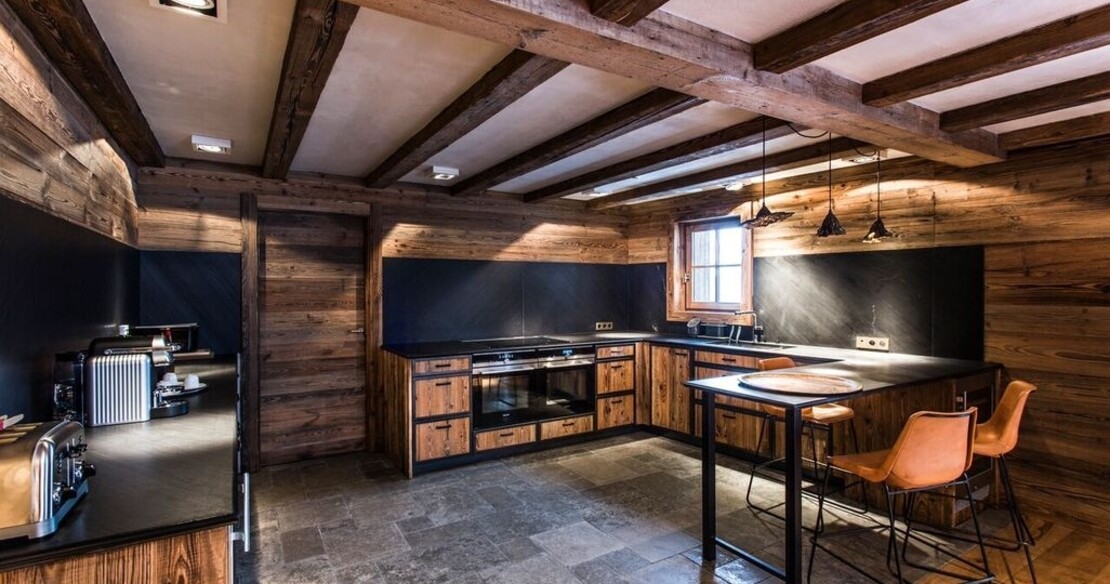 Chalet Ambre, Val d'Isere, kitchen 