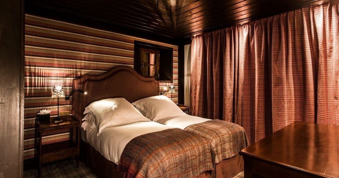 Chalet Ebene, Val d'Isere, double bedroom 