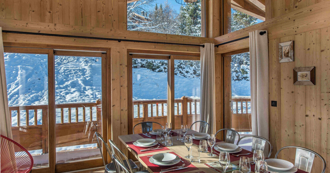 Chalet Ancolie, Courchevel 1550, the dining view 
