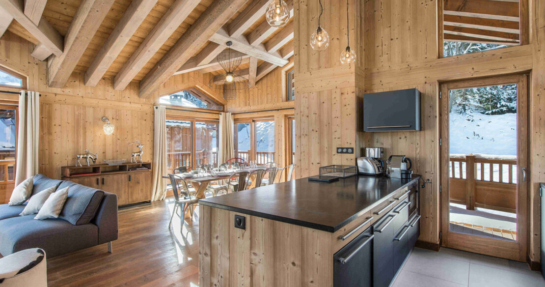 Chalet Ancolie, Courchevel 1550, the breakfast bar 