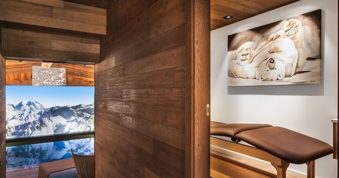 Chalet 1550, Courchevel Village, treatment room