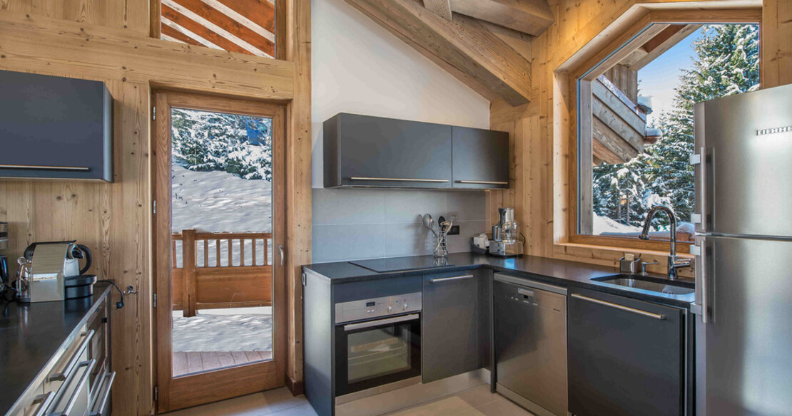 Chalet Ancolie, Courchevel 1550, kitchen