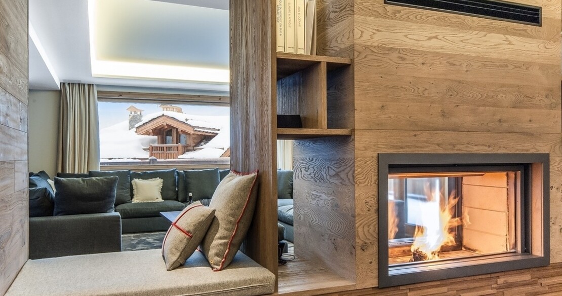 Chalet 1550, Courchevel Village, fireplace