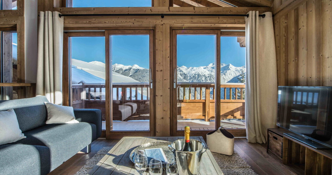 Chalet Ancolie, Courchevel 1550, the sitting room