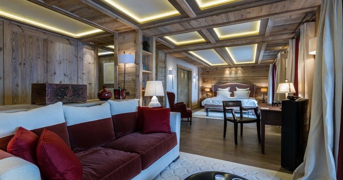 Chalet Bastidons, Courchevel 1850, master bedroom