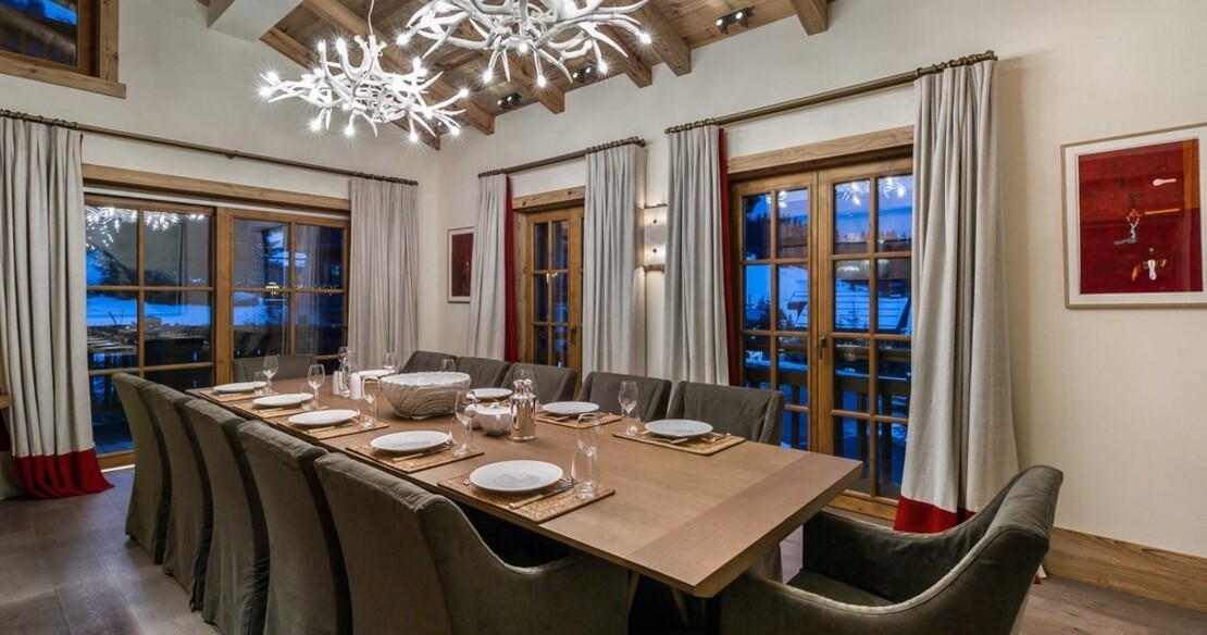Chalet Nanuq, Courchevel 1850, the dining table