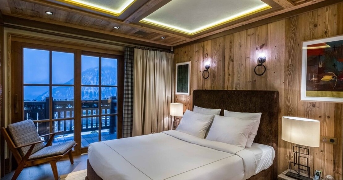 Chalet Nanuq, Courchevel 1850, double bedroom