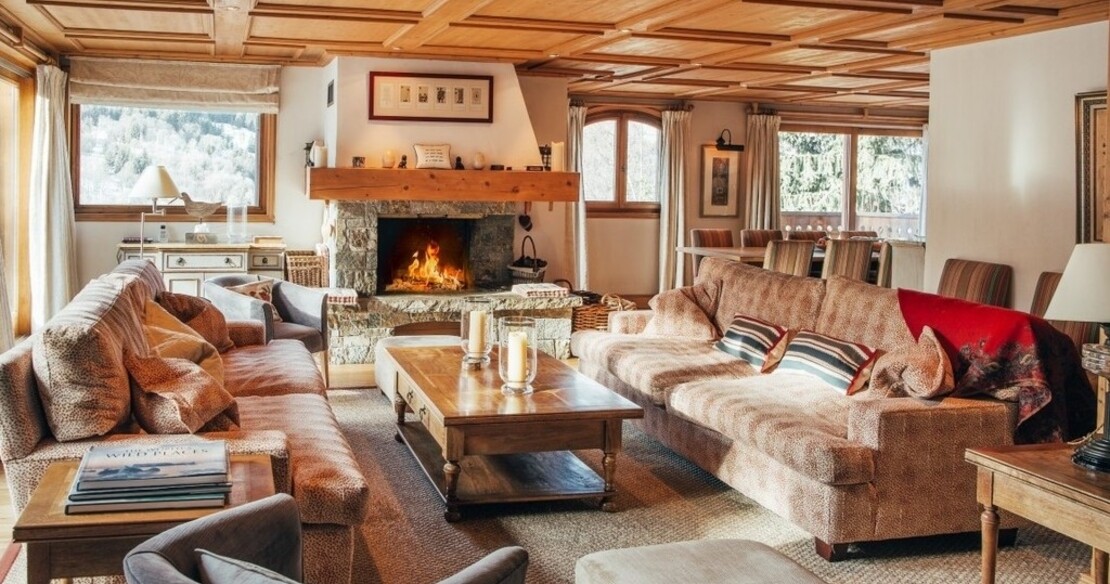 Chalet Bellevue, Meribel, the main sitting room