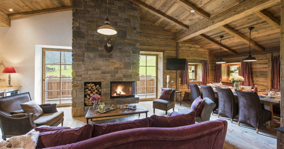 Chalet Tschoder - fireplace