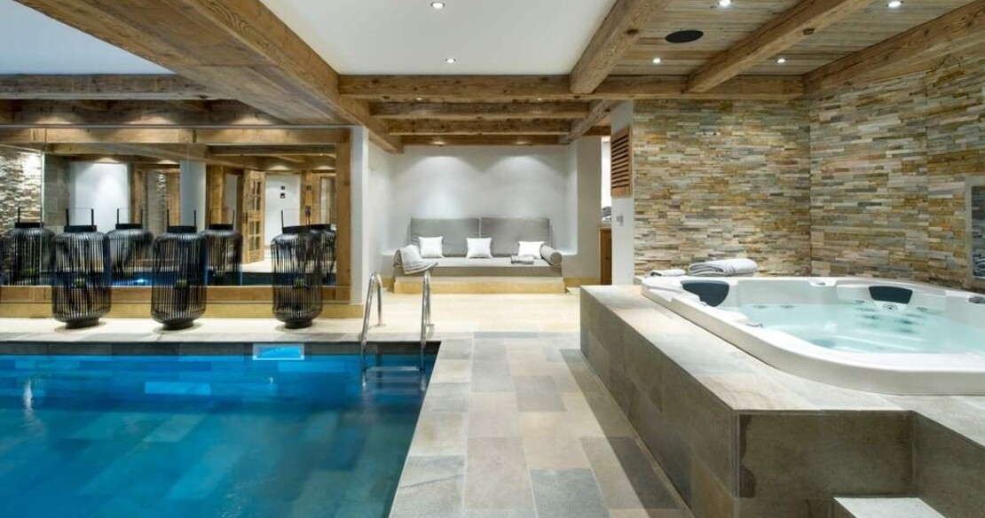 Le Petit Chateau in Courchevel