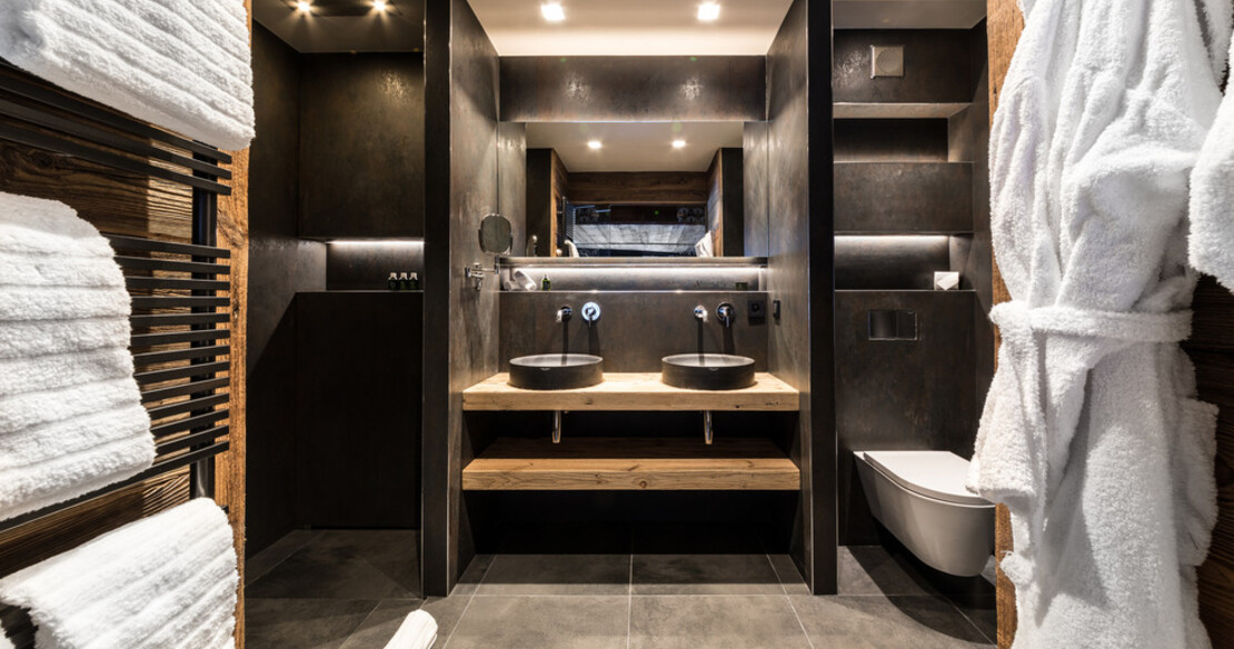 Chalet Joux Plan Morzine bathroom