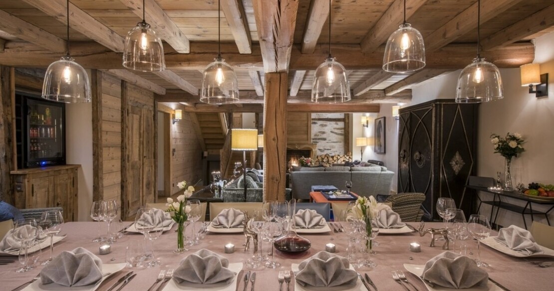 Chalet du Cret Val d'Isere dining 1