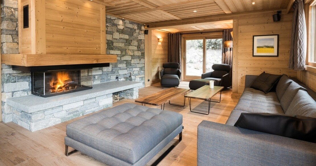 Chalet Pousse Caillou - Meribel - fireplace