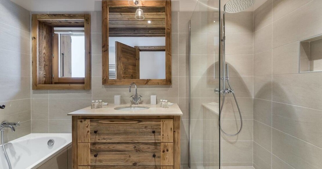 Chalet Libellule - Courchevel Moriond - bathroom