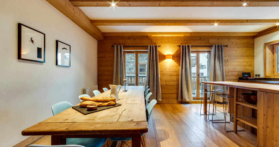 Chalet Sarire - dining