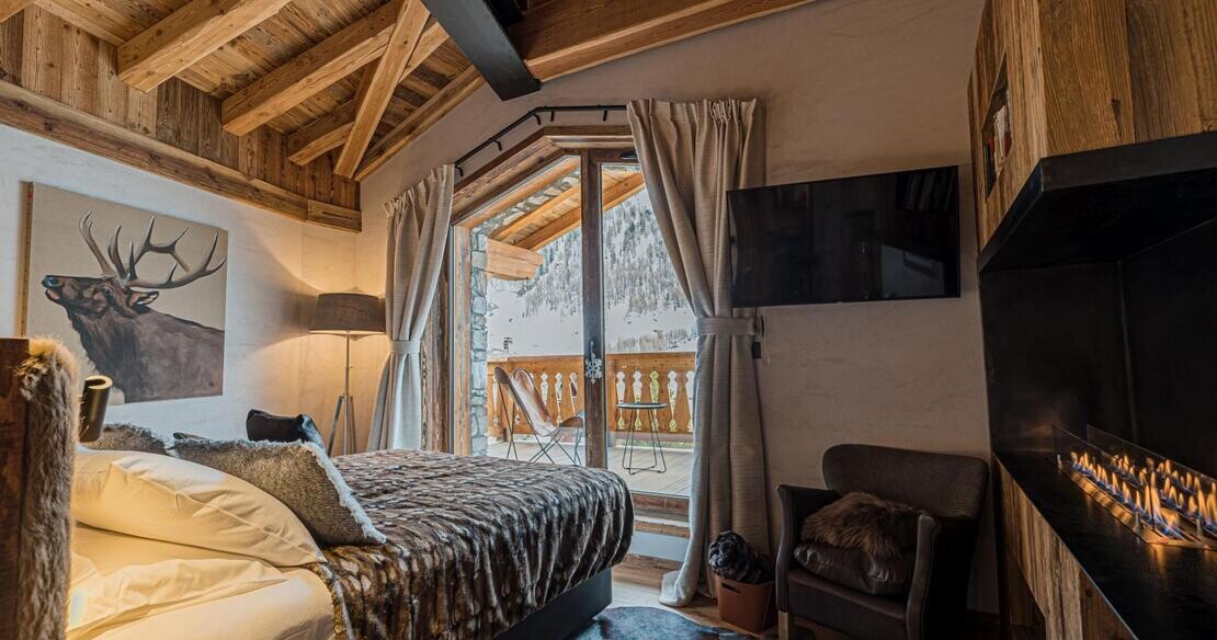 Luxury_Chalet_Les_Ours_Val_d_Isere