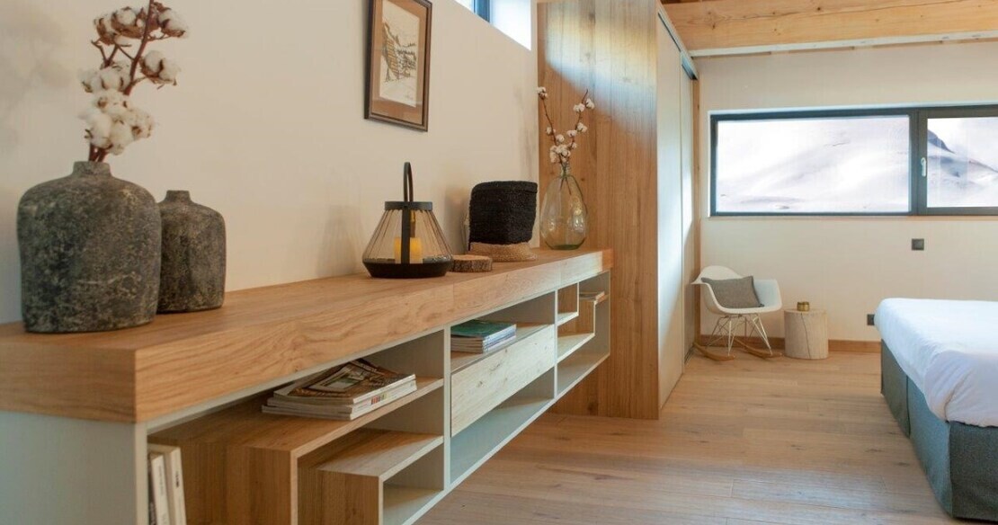 Chalet_Club_21_Forty_Arc_2000